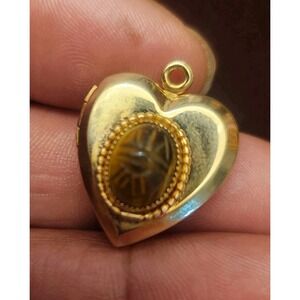 Vintage 12k Gold Filled Tigers Eye Stone Scarab Heart Shaped Locket..